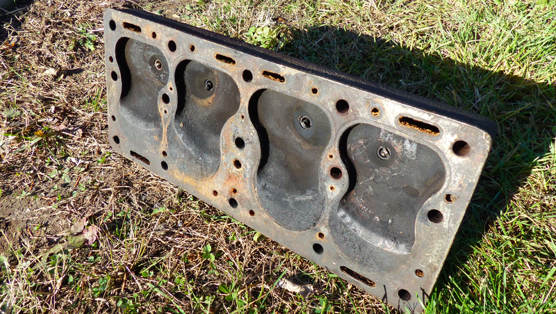Illustration for article titled Here's What The Inside Of A Neglected World War II Jeep Engine Looks Like